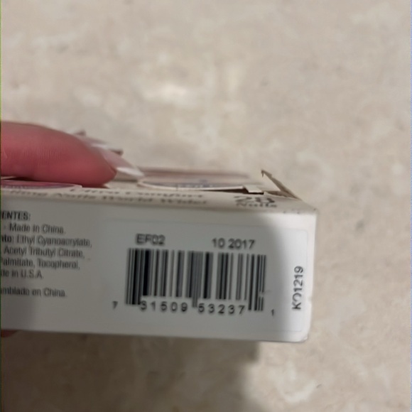 KISS Everlasting French Press On Nails - Picture 6 of 6